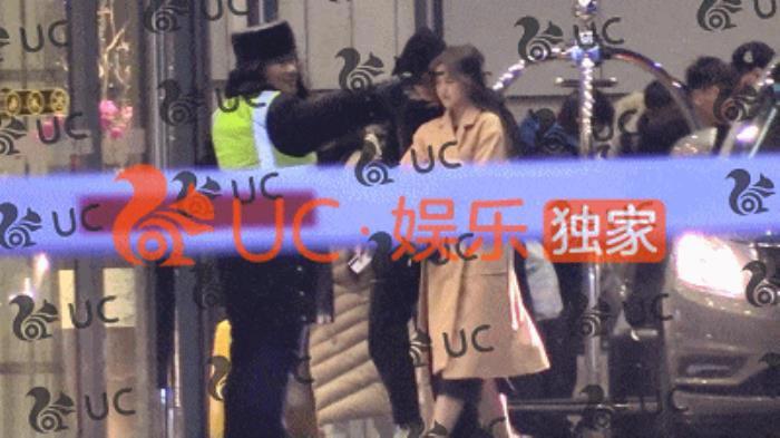 张哲瀚女朋友有吗 和女子酒店约会就餐