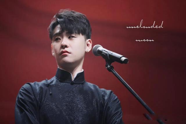 张云雷怎么消失了 离开过因为嗓子倒仓