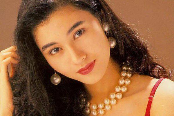 李嘉欣史上最强小三吗 年轻颜值巅峰很表示厉害