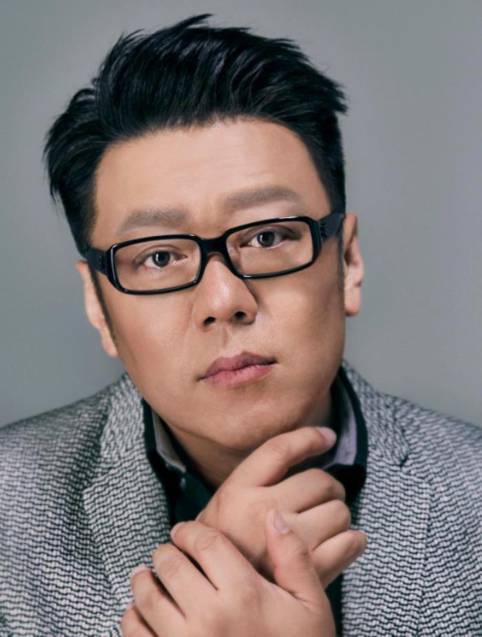 王菲周迅李亚鹏复杂关系 李和王菲怎么认识的为何分开