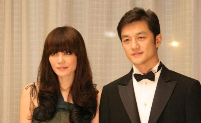 王菲周迅李亚鹏复杂关系 李和王菲怎么认识的为何分开