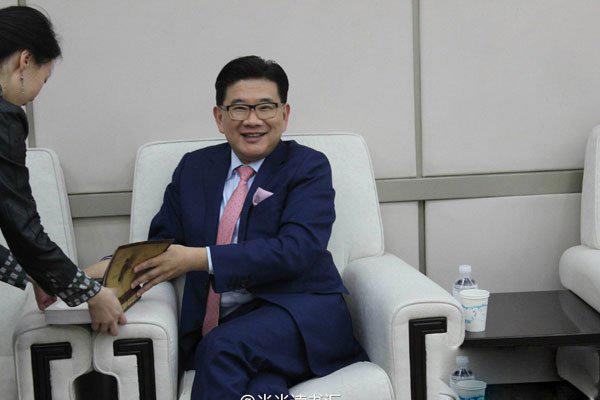 曹可凡被电视台解雇了吗 举报了金星的节目