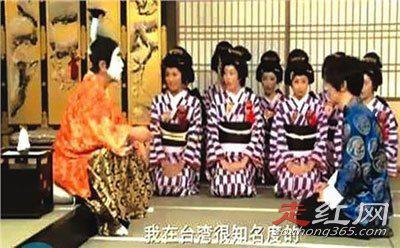 刘谦事件怎么回事 给日本人跪着磕头视频真的吗