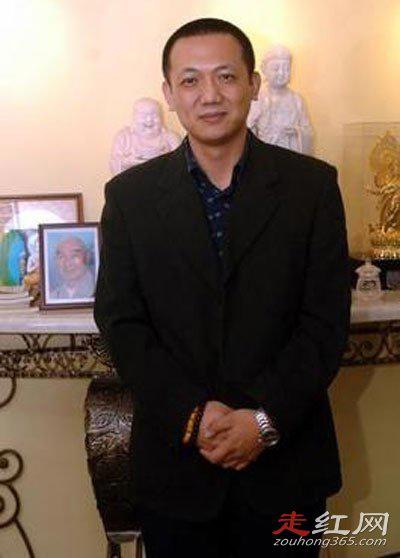 陈晓旭两任丈夫都是谁 曾陪着妻子一起剃度出家