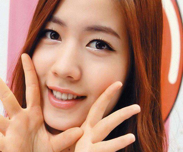 刘花英上衣滑落gif 被施了魔咒的女人