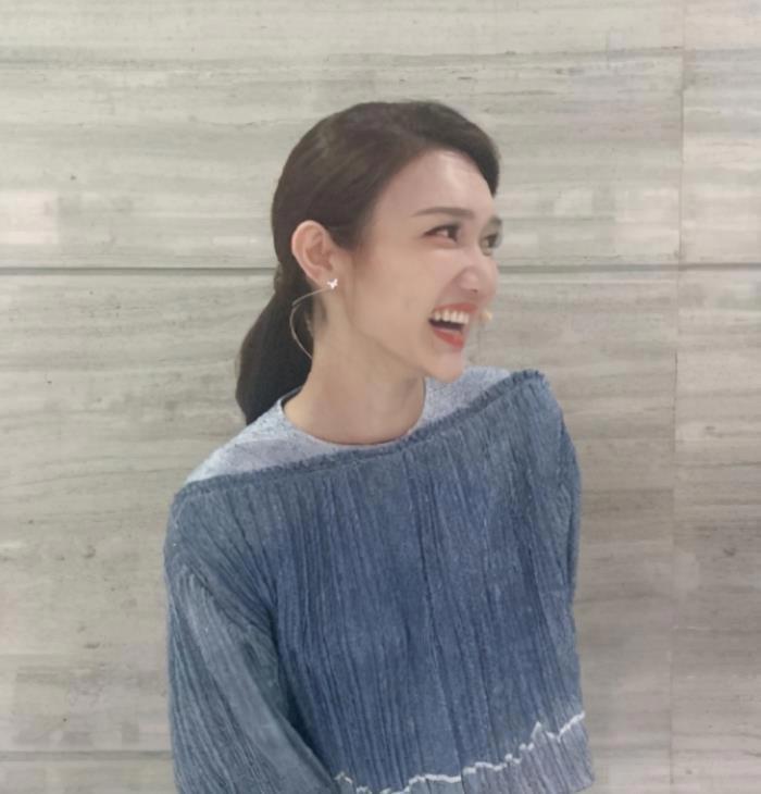 龙洋简历个人资料简介 主持人的老公是谁