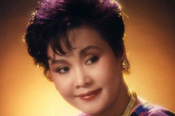 李谷一个人简介 多少人偶像人美歌美让人喜欢