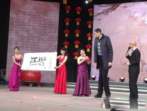 亚洲第一巨人张欢个人资料 中国最高的人是谁身高多少