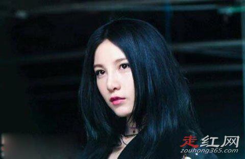 本兮是谁害的到底还在不在 照片突然好恐怖怎么回事