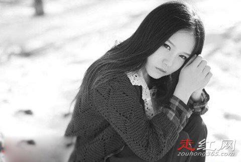 本兮是谁害的到底还在不在 照片突然好恐怖怎么回事