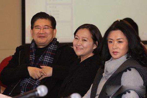 网传曹可凡被解雇了 金星指责他打小报