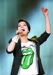 毛阿敏结过几次婚 和山东富翁有几个孩子