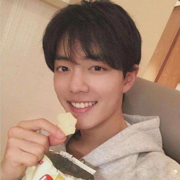 肖战个人简介资料 肖战227事件是怎么回事