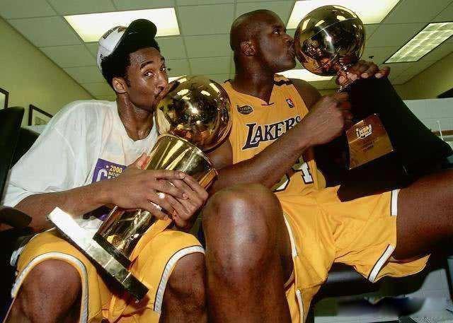 科比球衣几号 短暂的一生篮球始终伴随