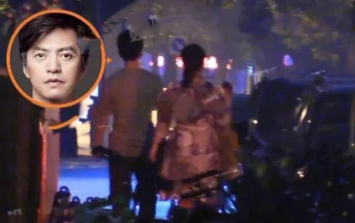 李健妻子孟小蓓个人资料简介 与妻子近况出游照片