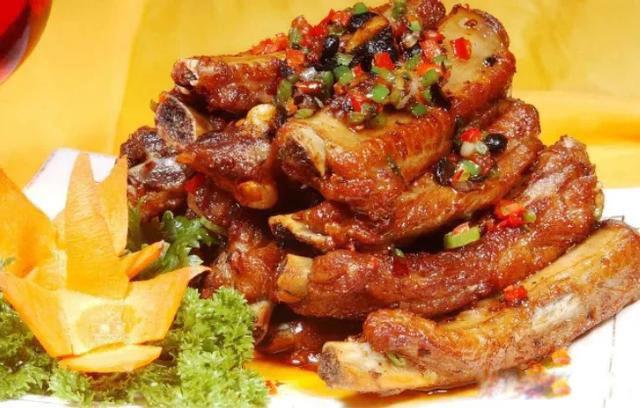 俄罗斯女人有狐臭啊 有一种体味很难闻