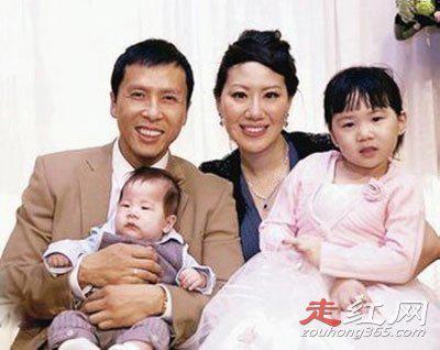 甄子丹万绮雯相恋3年却突然分手 前妻叫梁静慈