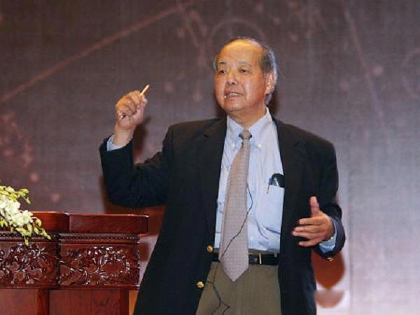李政道和杨振宁谁的成就大 肯定是杨振宁成就大