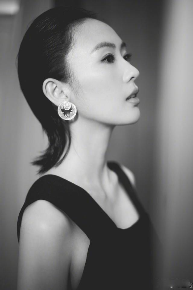 演员童瑶个人资料简介 童瑶张默事件真相分手原因