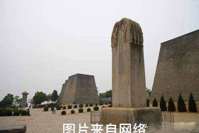 武则天死后皇位传给了谁 她把皇位传给他儿子