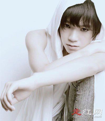 张芸京是男还是女 嗓子怎么变音了坏了