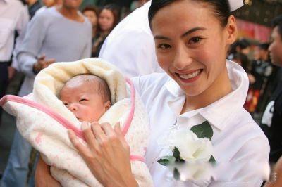 张柏芝个人资料简介 是个伟大的妈妈有自己的主见