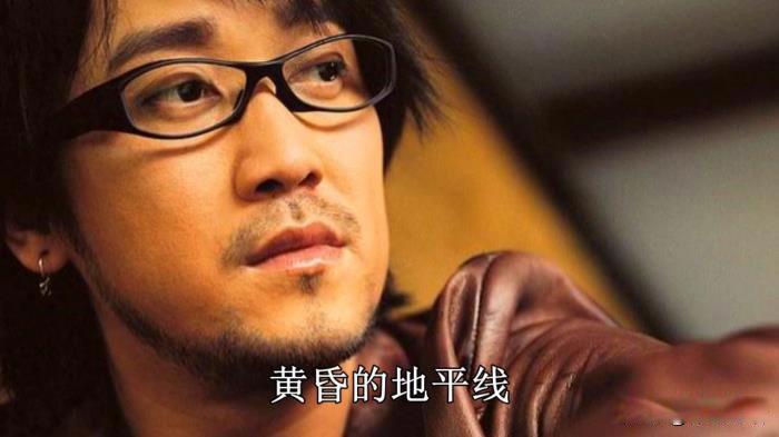 10首男声版伤感情歌 好听又入心