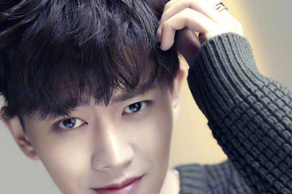 任嘉伦的个人资料 家中的老婆很厉害