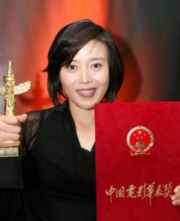 丁嘉丽的感情史 现在的生活状况 和孙红雷的故事