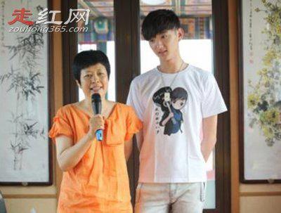 于小彤个人资料身高介绍 家庭背景父母简介