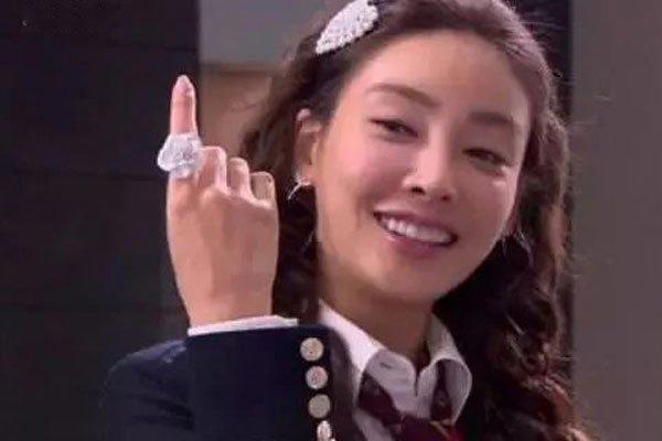 张紫妍遗书具体内容是什么 被三门齐开什么意思