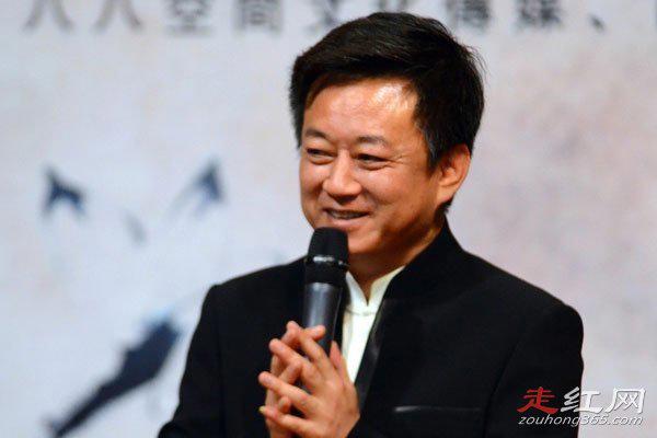 朱军为什么退出央视 因为弦子事件被央视解雇了吗