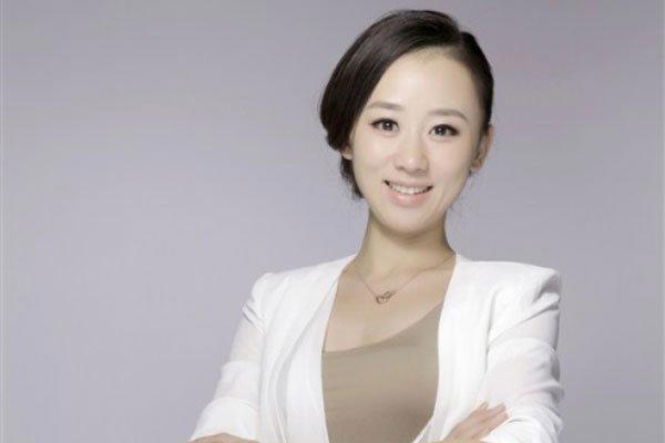 纪英男有人娶吗 自己爆料自己被包养的目的是什么