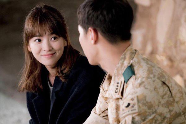 宋仲基和宋慧乔为什么离的婚 喜欢宋慧乔10年是怎么回事