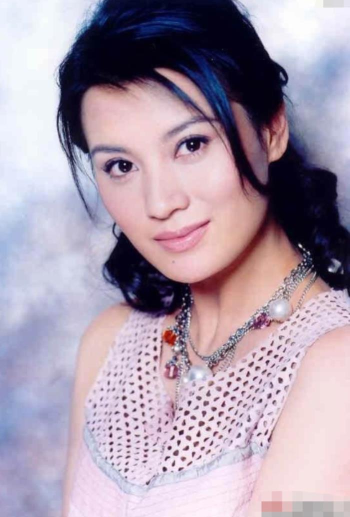 史兰芽的三任丈夫 她的第一任丈夫是谁