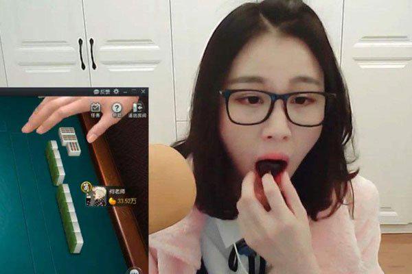 冷冷为什么叫冷妈冷裱 冷雨萱抱大腿事件怎么回事