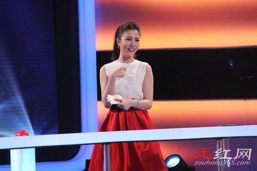 主持人张纯烨个人资料家庭背景 主持功力也被大家认可