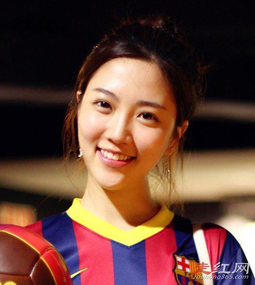 主持人张纯烨个人资料家庭背景 主持功力也被大家认可