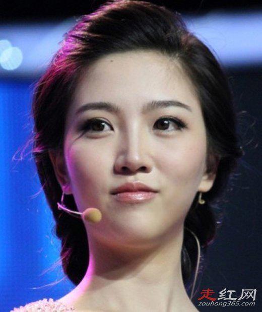 主持人张纯烨个人资料家庭背景 主持功力也被大家认可