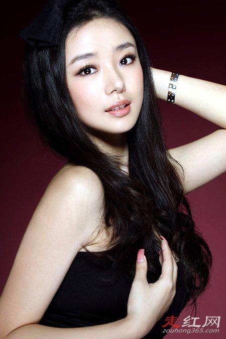 韩熙庭个人资料胸围多大 被质疑她的家庭背景强大