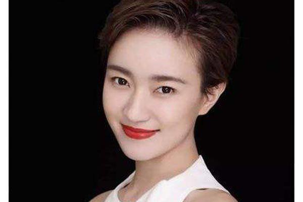 焦俊艳个人资料简介 长的真的很漂亮就是不会红