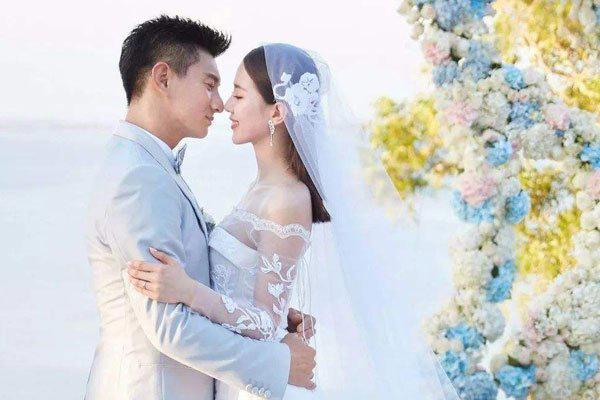 吴奇隆前两任妻子照片 美艳婆婆好像不怎么好相处