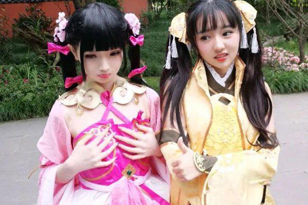 伏雪yuki雪雪黑历史 摸胸自称奶量很足