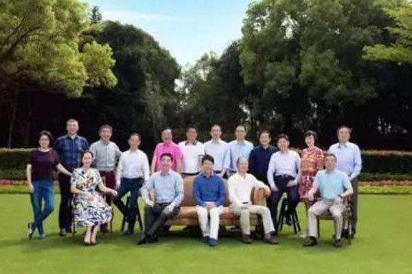 任正非几个孩不同姓 有两个孩子随两任老婆的姓氏