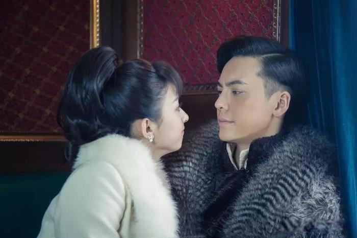 陈伟霆吻戏有哪些 荷尔蒙男神和钟楚曦开车互撩