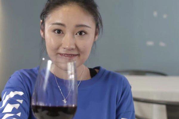 陈翔六点半腿腿什么时候走的 蜜月回家的途中被杀了