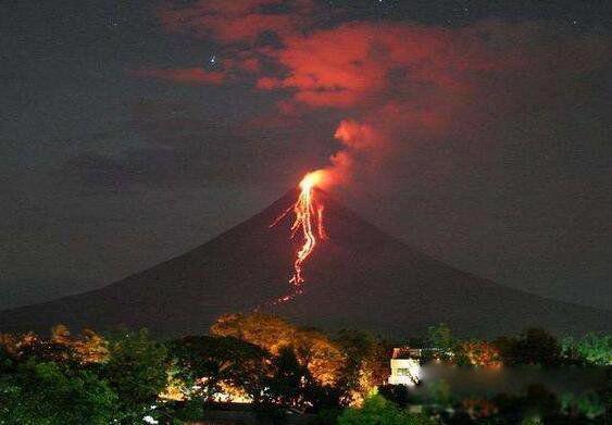 冒纳罗亚火山位于什么岛 夏威夷海拔最高的活火山