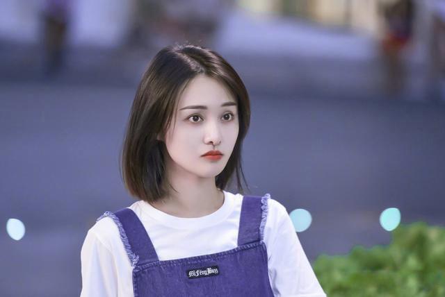 郑爽最新消息 为自己喊冤顺带卖一下惨