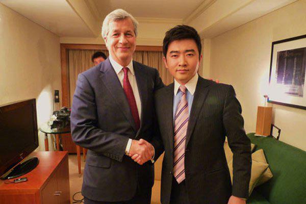 芮成钢个人简介信息 天之骄子沦为囚犯走错了路