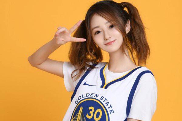 腾讯女主播小七为什么不播了去哪里了 身份升级了有商演了